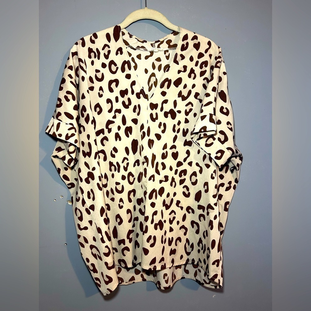 Jodifel Oversized Loose Fit Blouse, Size Small, New Condition